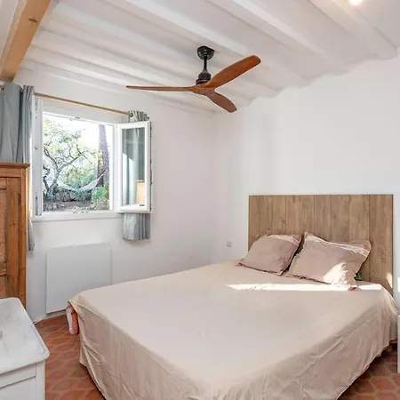 Holiday home Villa, Jardin, Piscine Domaine, Ideal Visite Region *